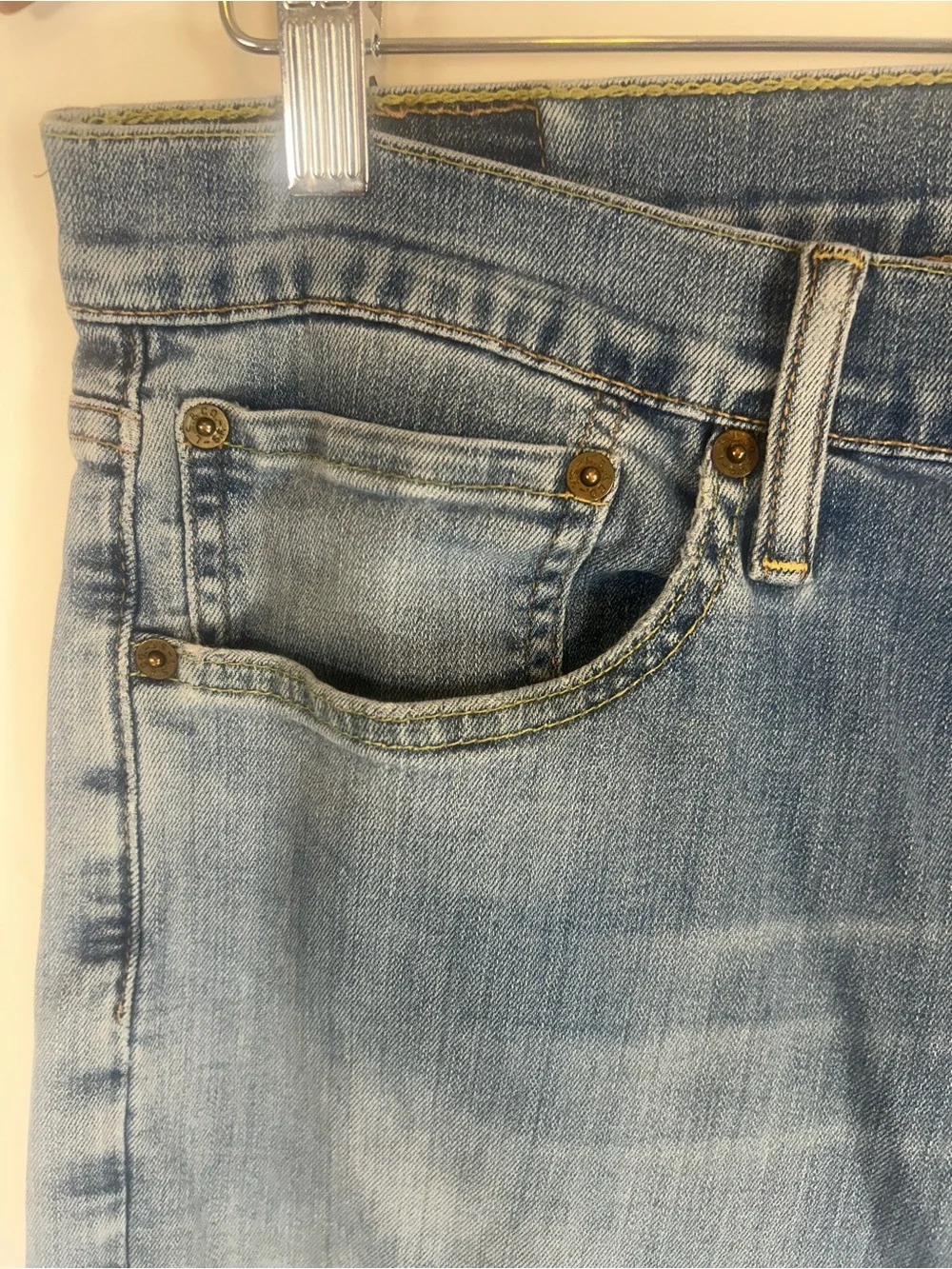 Levi's Men's Slim Straight Light Blue Jeans